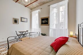 Monti Colosseum Apartment-Urbana