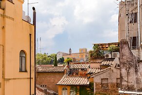 Romantic House in Trastevere