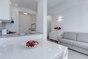Trastevere White Apartment