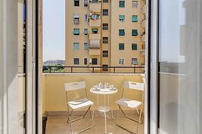 Trastevere White Apartment