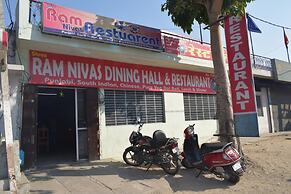 Hotel Ram Niwas