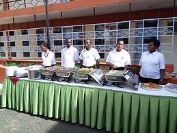 Racecourse Inn Hotel