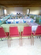 Racecourse Inn Hotel