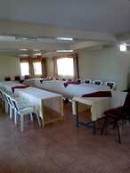 Racecourse Inn Hotel