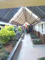 Racecourse Inn Hotel