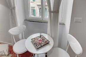 APPARTAMENTO SANTI QUATTRO 1 e 2 - COLOSSEO