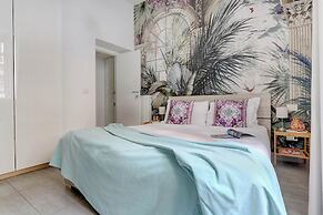 Colosseo Secret Garden - Home and More