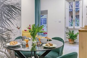 Colosseo Secret Garden - Home and More