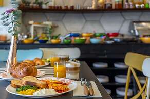 Paamonim Studios - Adults only