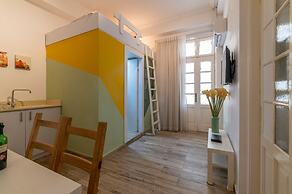 Paamonim Studios - Adults only