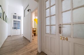 Paamonim Studios - Adults only