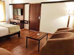 Kadkani Riverside Resort