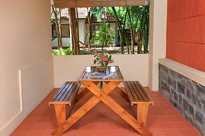 Kadkani Riverside Resort