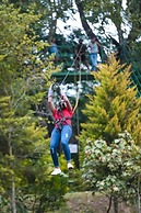 Kadkani Riverside Resort