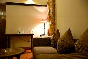 Kadkani Riverside Resort