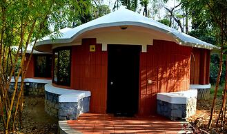 Kadkani Riverside Resort