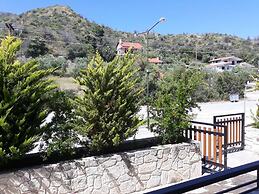 Petradaki Apartments