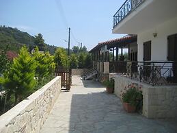 Petradaki Apartments