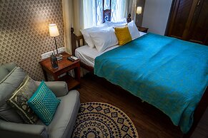 Ikhaya Artisanal Boutique House