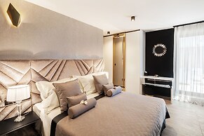 Posh Residence Luxury Suites