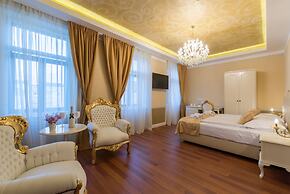 Central Square Heritage Hotel