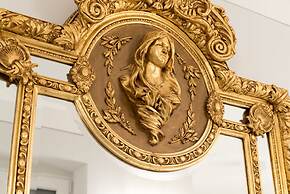 Central Square Heritage Hotel