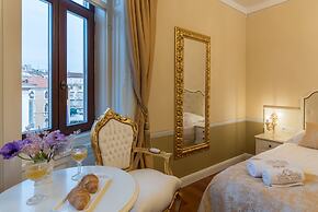 Central Square Heritage Hotel