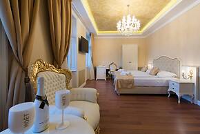 Central Square Heritage Hotel