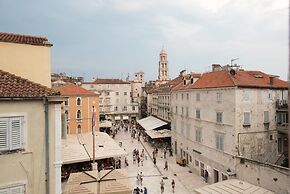 Central Square Heritage Hotel