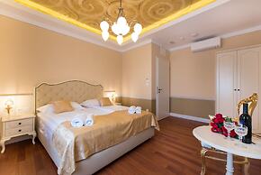 Central Square Heritage Hotel