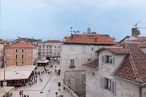 Central Square Heritage Hotel