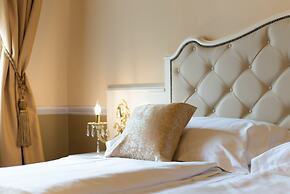 Central Square Heritage Hotel