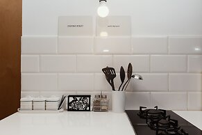 2Rooms Perfect Location  1Min to  Beach