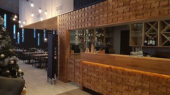 Santa's Igloos Arctic Circle