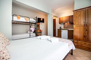 Famelia Studios Lampiris