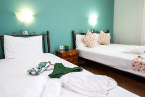 Famelia Studios Lampiris