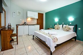 Famelia Studios Lampiris