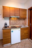 Famelia Studios Lampiris