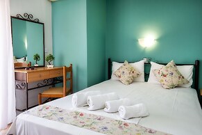 Famelia Studios Lampiris