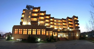 Grand Astra Hotel
