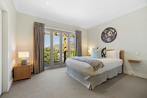 Pinnacle Villa