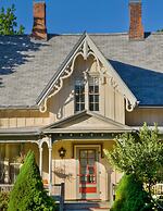 Gothic Eves Inn and Spa Bed and Breakfast