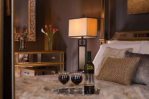 Gothic Eves Inn and Spa Bed and Breakfast