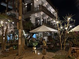 Hoi An Sea Sunset Villa & Bar