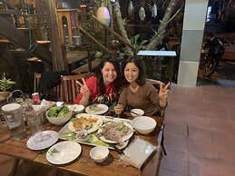 Hoi An Sea Sunset Villa & Bar