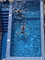 Hoi An Sea Sunset Villa & Bar