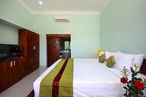 Hoi An Sea Sunset Villa & Bar