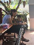 Hoi An Sea Sunset Villa & Bar