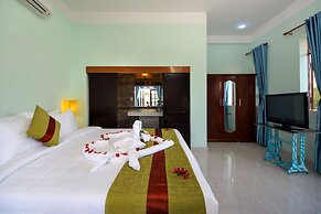 Hoi An Sea Sunset Villa & Bar