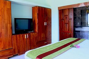 Hoi An Sea Sunset Villa & Bar